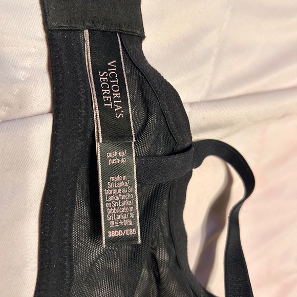 Victoria's Secret Very Sexy Red Black and White Plaid with Black Lace 38DD Bra - Picture 3 of 5